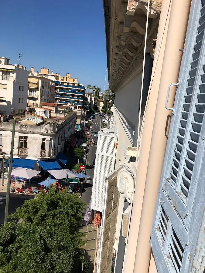 Perle Rare , 2 Pieces Traversant Au Coeur De Golfe-Juan Vallauris Apartment